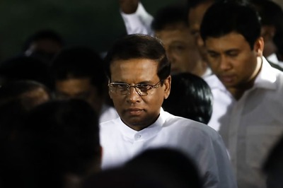 Sri Lanka President Srisena Cuts PM Wickremesinghe's Duties in Power Struggle