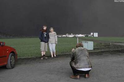 Volcanic ash: UK, Ireland set new flying zone