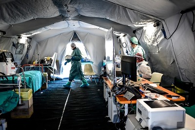 Italy Reports 349 New Coronavirus Deaths, Taking Total to Over 2,000