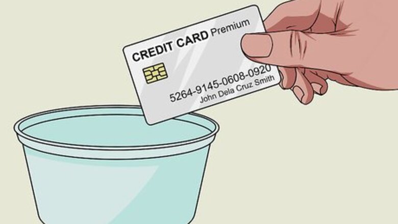 How to Freeze a Credit Card