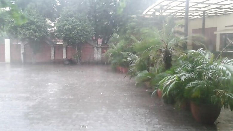 Rain continues in parts of eastern UP