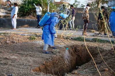 After 71-Yr-Old 'Coronavirus Suspect' Gets Cremated in Gujarat, Hospital Call Leaves Kin Confused