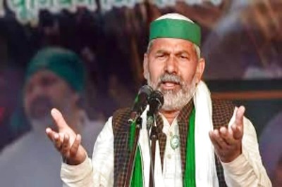 Plan to Counter Police Deployment at Borders? Rakesh Tikait Wants Farmers to Protest with Pic of Kin in Forces