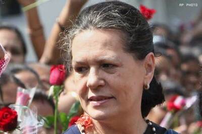 Sonia Gandhi goes abroad for medical check-up