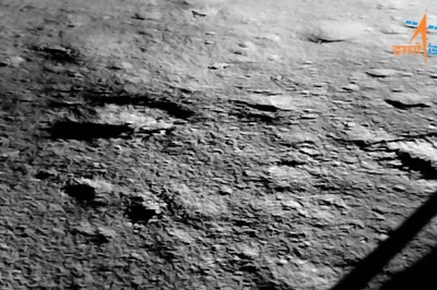 Images Show Chandrayaan-3's Lander Chose Relatively Flat Region on Moon's Surface for Soft-landing