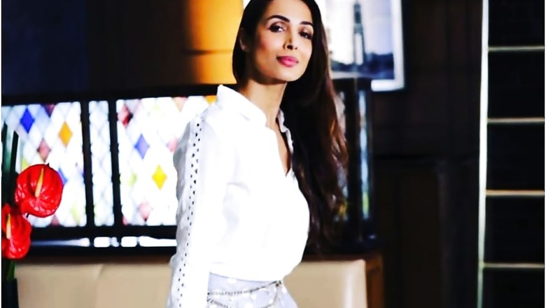 Woman Forcibly Tries to Sell Malaika Arora Gajra 'Arbaaz ji ki Taraf Se', Video Goes Viral