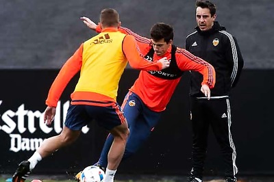 Pride at stake for Neville's Valencia in Copa del Rey semis