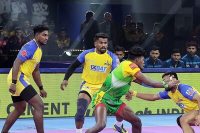 PKL 2023-24: Local Boy Sudhakar Shines as Patna Pirates Defeat Tamil Thalaivas 46-33