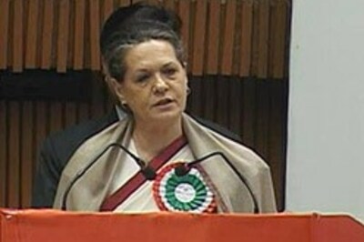 IBNLive Chat: Sonia unlikely to be PM even if Cong wins