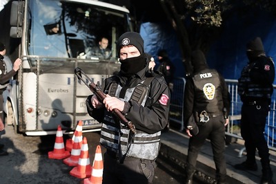 Turkish Policeman Tries to Kill Self in Hospital, Causes Panic