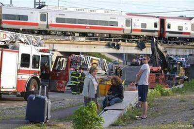 US: 60 hurt as two trains collide in Connecticut