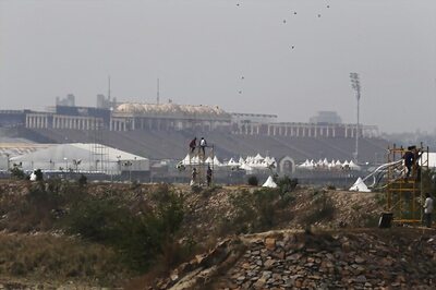 Sri Sri's Art of Living fined just Rs 5 crore, event to go on at Yamuna's bank in Delhi