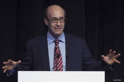 How a student took on Harvard economists over errors and won