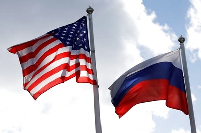 US Imposes Sanctions on Moscow, Expels 10 Russian Diplomats