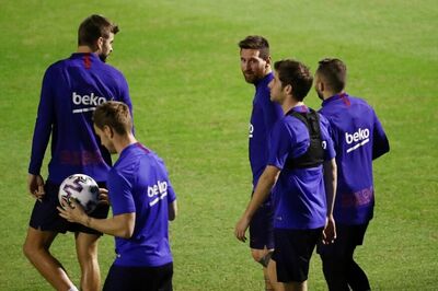 FC Barcelona Team Bus Gets Lost, Delays Spanish Super Cup News Conference