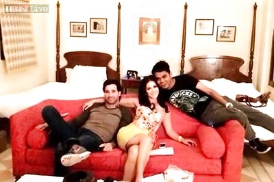 Snapshot: Sunny Leone shares a 'cute photo' with husband Daniel Weber on Twitter