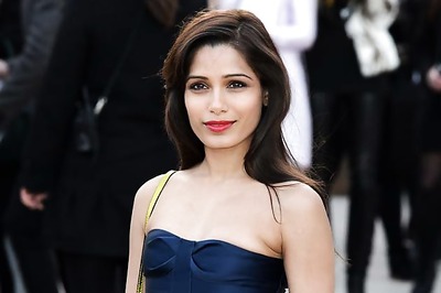Freida Pinto to host pre Oscar bash