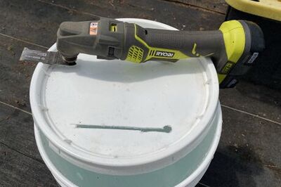 How to Make a Self‐Watering Pot or Tub