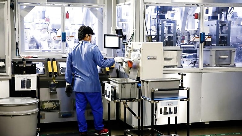 Apple Recycling Old iPhone For Parts With Disassembly Robot 'Daisy'