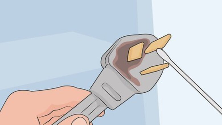 How to Fix Christmas Lights That Are Half Out
