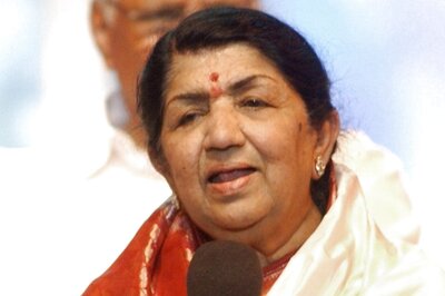 Lata Mangeshkar Never Went to School but has 6 Doctorate Degrees