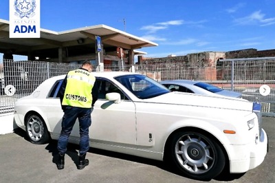 Rolls-Royce Phantom with Crocodile Leather Interiors Seized by Italian Customs Officials, Here's Why