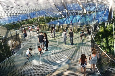 Airports of The Future: Face Scans, Robot Baggage Handlers