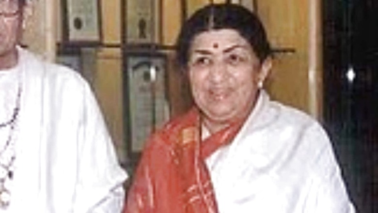 Lata Mangeshkar's Health Is 'Stable'; Singer to Return Home After Doctors' Nod: Spokesperson