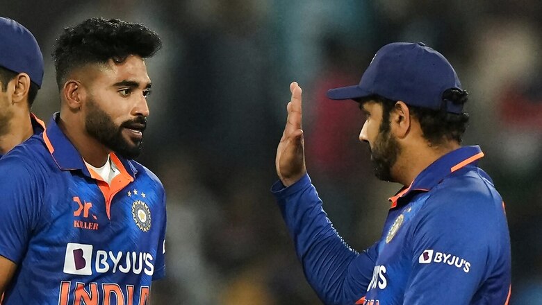 IND vs NZ, 1st ODI: Mohammed Siraj Shines Again With New Ball in Front of Family at Home Ground