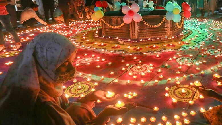 Firecrackers Ban, Mandatory Covid Test & Tour to Kashmir: Here's How States are Planning to Celebrate Diwali Amid Curbs