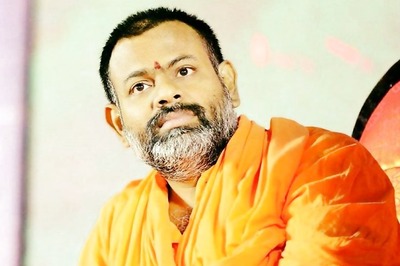 After Film Critic, Hindu Seer Swami Paripoornanda Banished From Hyderabad for Six Months