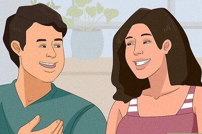 How to Compliment a Girl's Smile