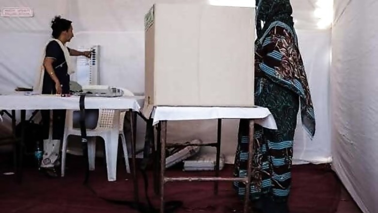 Over 60 per cent polling in seven Lok Sabha seats in Bihar
