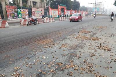 Angry UP Farmers Dump Tonnes of Potatoes Outside CM House, State Assembly