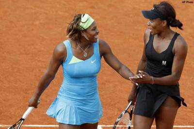 Williams sisters in French Open doubles final