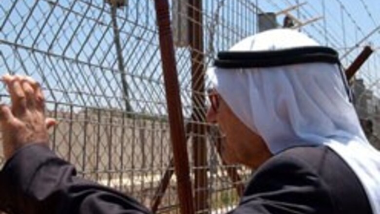 Palestinians lose residency in Israel