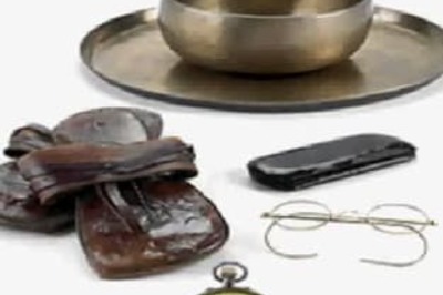 Mallya happy to bring Gandhi's heritage back to India