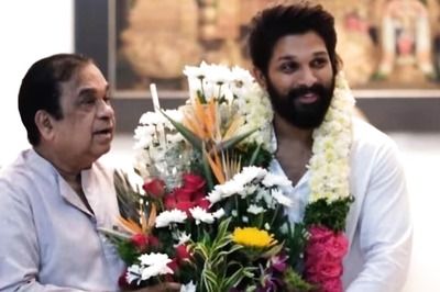 Allu Arjun Meets Comedy King Brahmanandam After Winning National Award For Best Actor