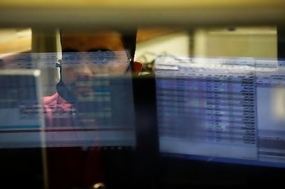 Global Markets: Asian Shares On Fragile Footing Amid Elevated Valuations, Oil Skids