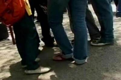 'Vulgar' jeans posters offend MNS morality