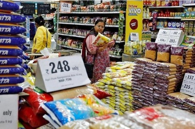 Retail Inflation Rises to 7.34% in September Due to Higher Food Prices