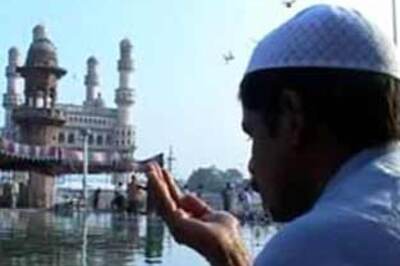 Kashmiri-origin woman is Clinton aide for Muslims