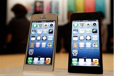 Apple's iPhone disappointment fans doubt on growth