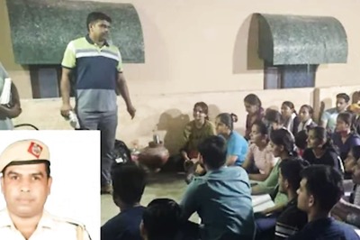 On His Terrace, Delhi Constable's Free Coaching For Students Preparing To Take Govt Exams