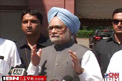 PM arrives in Frankfurt en route to G-20 Summit