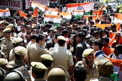 Over 300 Non-Local Students Hold Protests, Seek Relocation of NIT Srinagar