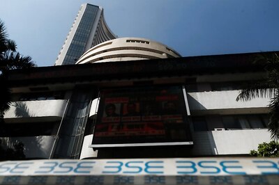 After Volatile Session, Indices Give up Early Gains; HDFC Twins, RIL Come to Rescue