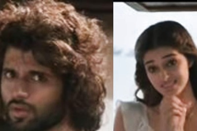 Aafat: Ananya Panday Flirts With Vijay Deverakonda Effortlessly in Liger's New Song Promo, Watch