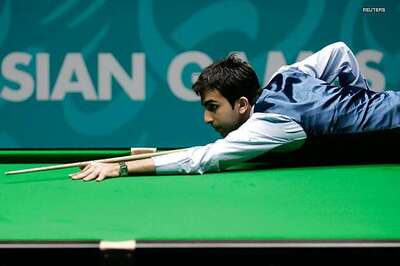Advani through to the semifinal