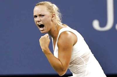 Wozniacki, Vinci win opening matches in Sofia
